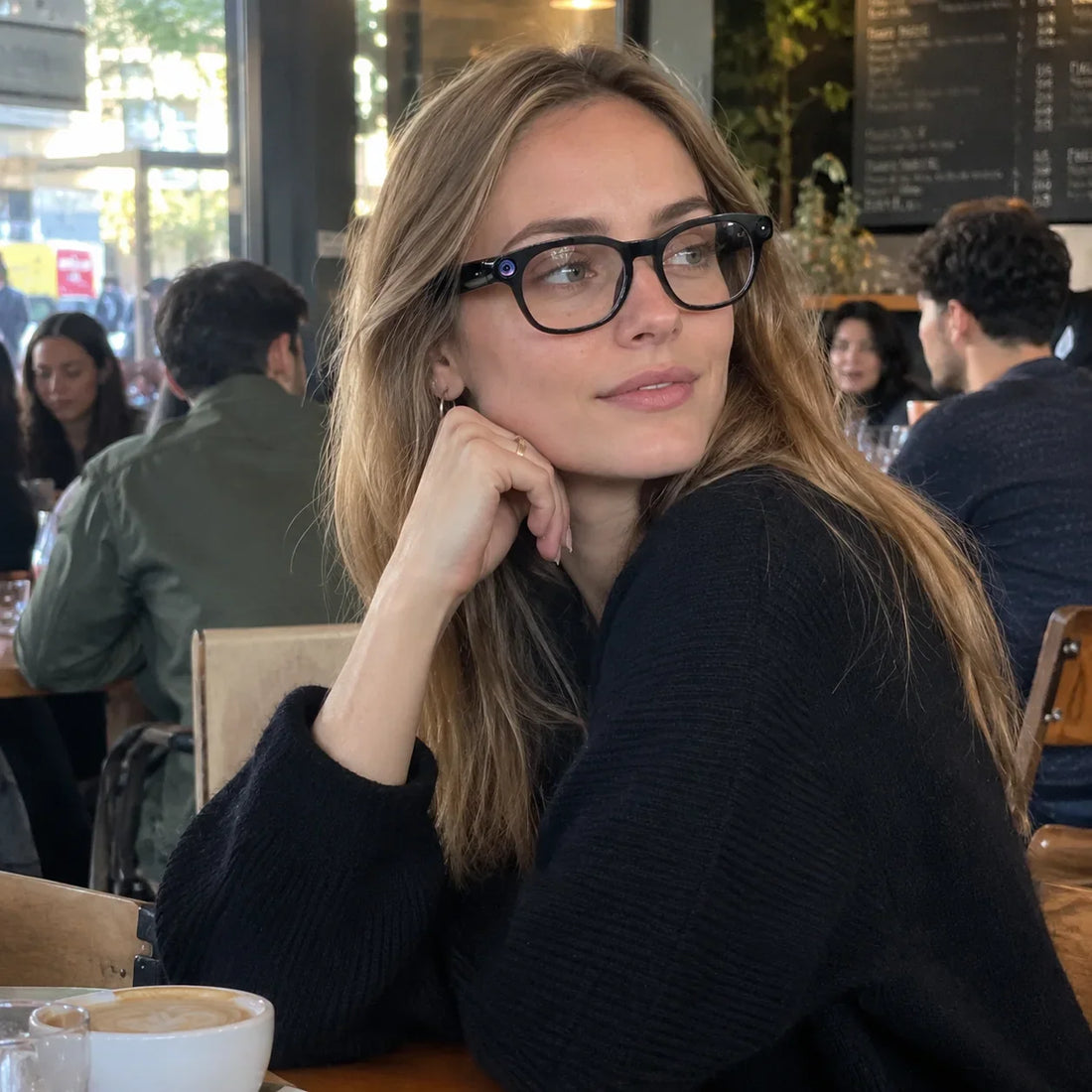 Smart Glasses in Noisy Places: What Impacts Audio & Call Quality